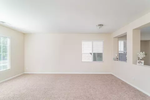 4309 Jonathon St, Lancaster, CA 93536 photo 3