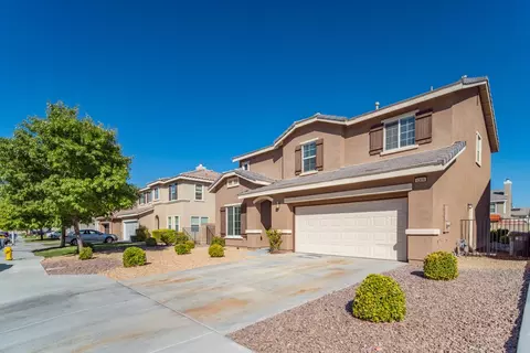 4309 Jonathon St, Lancaster, CA 93536 photo 2