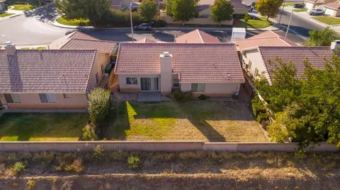 43826 Raysack Ave, Lancaster, CA 93535 photo 3