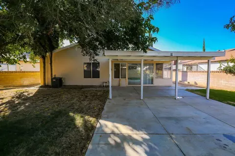 44456 E 13th St, Lancaster, CA 93535 photo 23