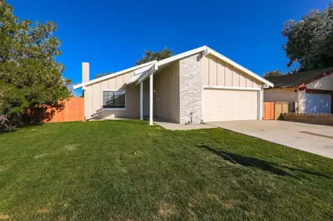 44456 E 13th St, Lancaster, CA 93535 photo 3
