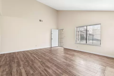 44456 E 13th St, Lancaster, CA 93535 photo 6