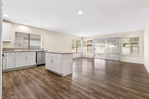 44456 E 13th St, Lancaster, CA 93535 photo 7