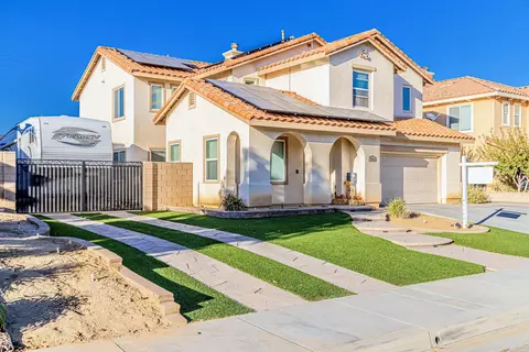 7043 Lyric Ave, Lancaster, CA 93536 photo 2