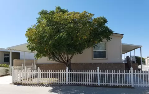 45465 25th St E #114, Lancaster, CA 93535 photo 2
