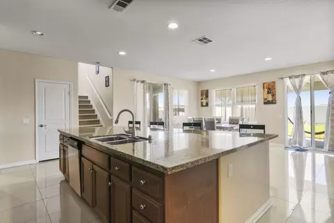 37874 Vessing Ter, Palmdale, CA 93552 photo 6
