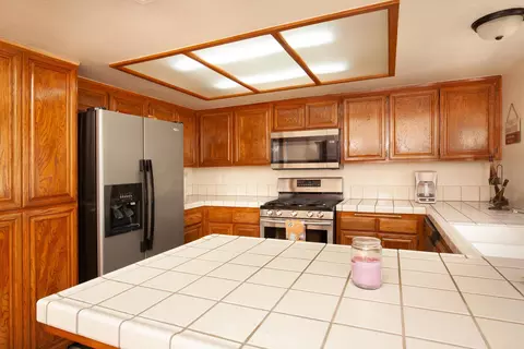 751 Trixis Ave, Lancaster, CA 93534 photo 8