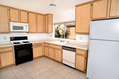 37136 E 29th Pl, Palmdale, CA 93550 photo 13