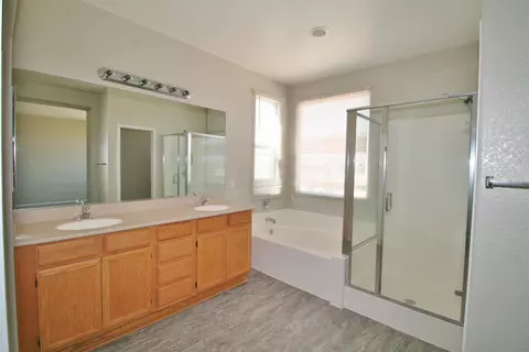 2313 E Newgrove St, Lancaster, CA 93535 photo 36