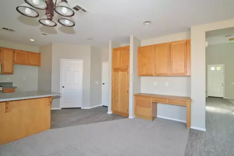 2313 E Newgrove St, Lancaster, CA 93535 photo 18