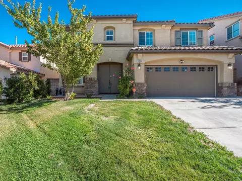 37526 Ruby Red Ln, Palmdale, CA 93551 photo 4