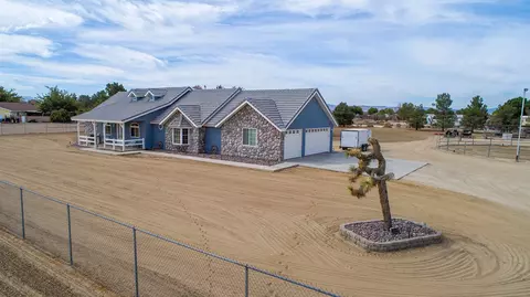 45055 E 45th St, Lancaster, CA 93535 photo 4