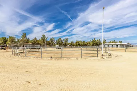 45055 E 45th St, Lancaster, CA 93535 photo 33