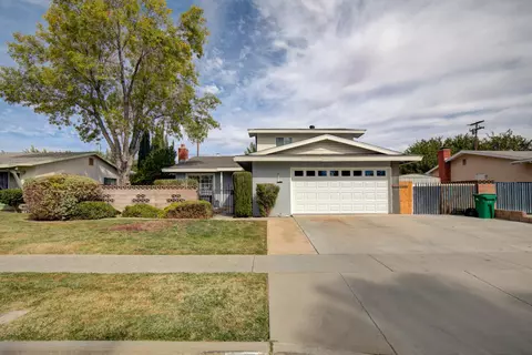 809 E Pillsbury St, Lancaster, CA 93535 photo 1