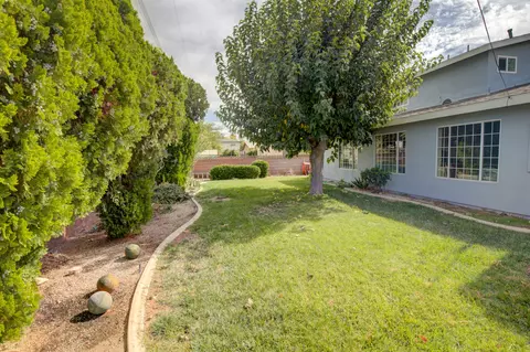 809 E Pillsbury St, Lancaster, CA 93535 photo 23