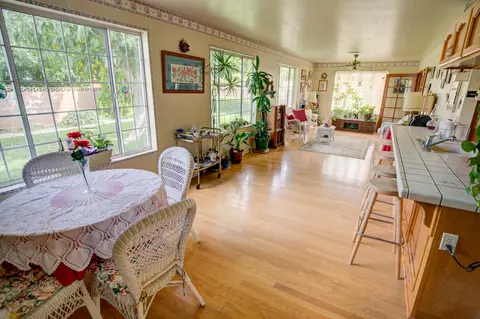 809 E Pillsbury St, Lancaster, CA 93535 photo 8