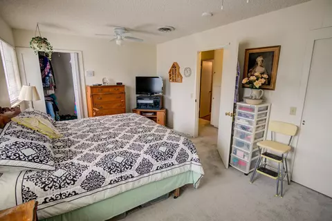 809 E Pillsbury St, Lancaster, CA 93535 photo 17