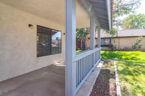 43622 E 27th St, Lancaster, CA 93535 photo 3