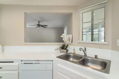 43622 E 27th St, Lancaster, CA 93535 photo 8