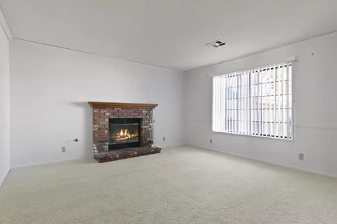 45000 Cabree Ct, Lancaster, CA 93535 photo 4