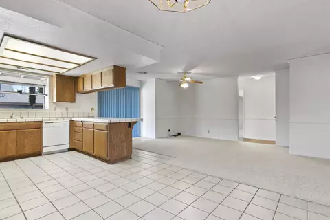 45000 Cabree Ct, Lancaster, CA 93535 photo 9