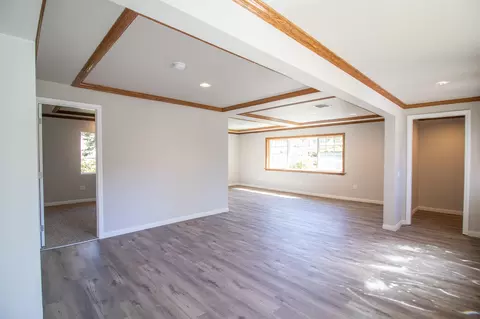 21951 Arosa St, Tehachapi, CA 93561 photo 5