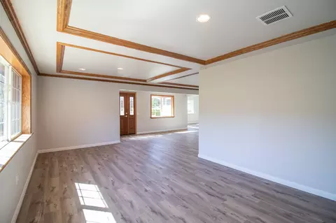 21951 Arosa St, Tehachapi, CA 93561 photo 6