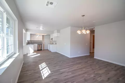 21951 Arosa St, Tehachapi, CA 93561 photo 9