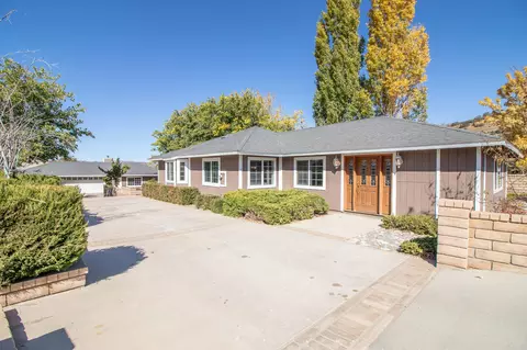 21951 Arosa St, Tehachapi, CA 93561 photo 1