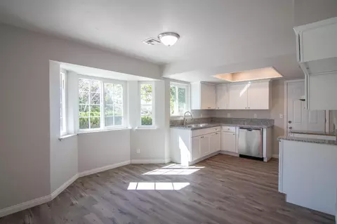 21951 Arosa St, Tehachapi, CA 93561 photo 10