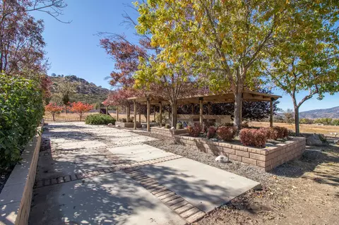 21951 Arosa St, Tehachapi, CA 93561 photo 27