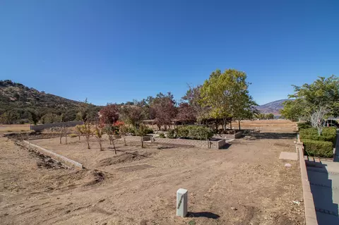 21951 Arosa St, Tehachapi, CA 93561 photo 35