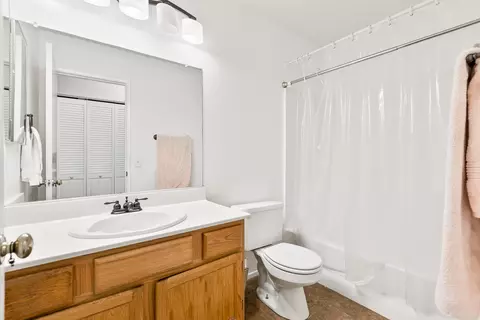 44240 Hampton St, Lancaster, CA 93536 photo 13