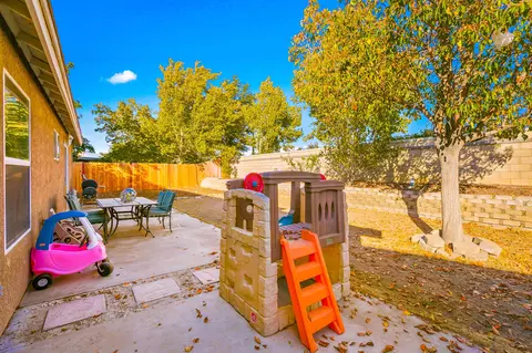 44240 Hampton St, Lancaster, CA 93536 photo 24