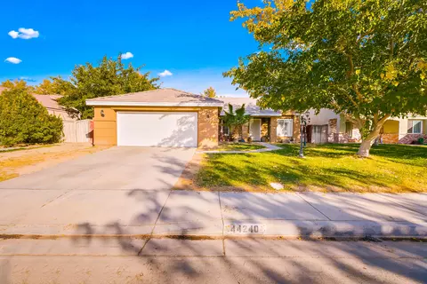44240 Hampton St, Lancaster, CA 93536 photo 26