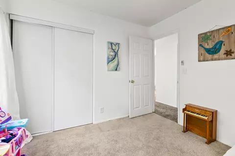 44240 Hampton St, Lancaster, CA 93536 photo 17