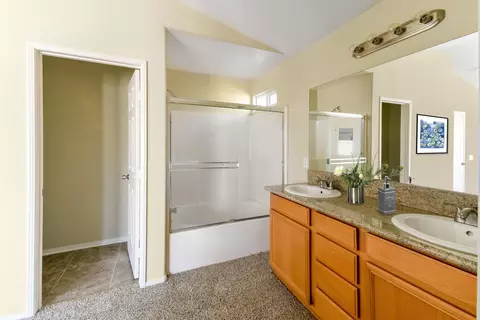 2055 E Kettering St, Lancaster, CA 93535 photo 12