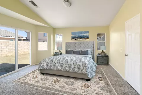 2055 E Kettering St, Lancaster, CA 93535 photo 10