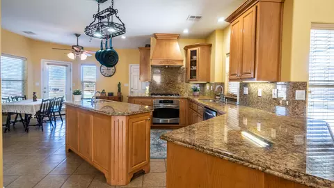 407 Savannah Pl, Tehachapi, CA 93561 photo 12