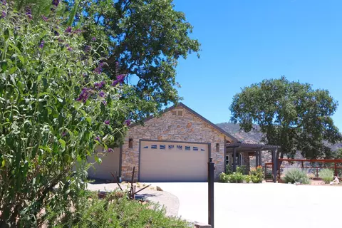 27001 Oakflat Dr, Tehachapi, CA 93561 photo 3