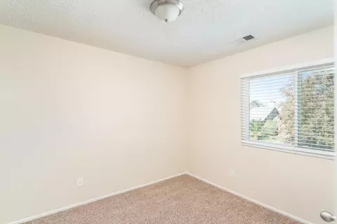 114 Harvest Ln, Palmdale, CA 93550 photo 20