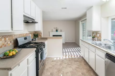 114 Harvest Ln, Palmdale, CA 93550 photo 7