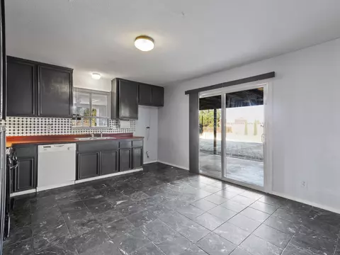 39340 Willowvale Rd, Palmdale, CA 93551 photo 9