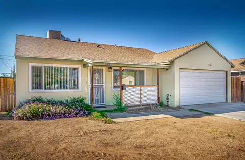 38703 Pond Ave, Palmdale, CA 93550 photo 2