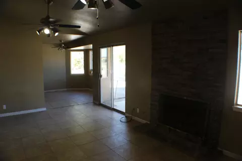 41012 168th St E, Lancaster, CA 93535 photo 5