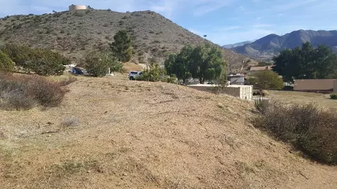 2011 Galloping Way, Acton, CA 93510 photo 17
