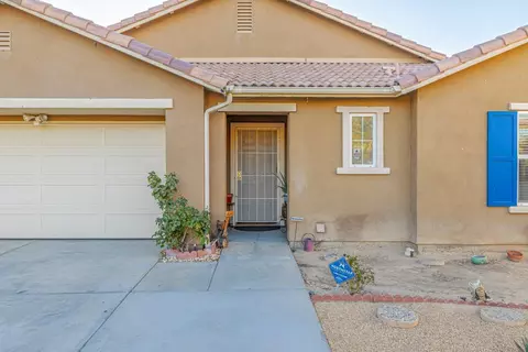 45263 Elm Ave, Lancaster, CA 93534 photo 3