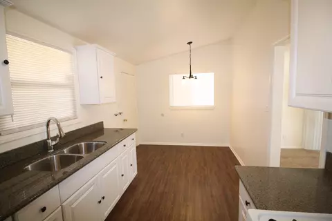 44608 4th St E, Lancaster, CA 93535 photo 4