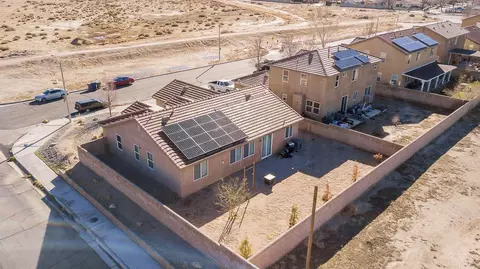 45657 Rodin St, Lancaster, CA 93535 photo 7