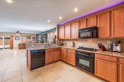 43530 Harbor St, Lancaster, CA 93536 photo 8
